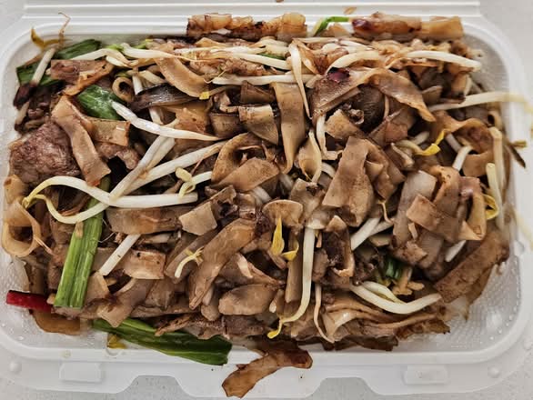 126. Beef Fried Ho Fan in XO Sauce XO 醬干炒牛河
